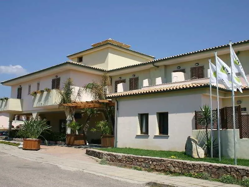 Hotel Nyce Club Sport Village Badesi